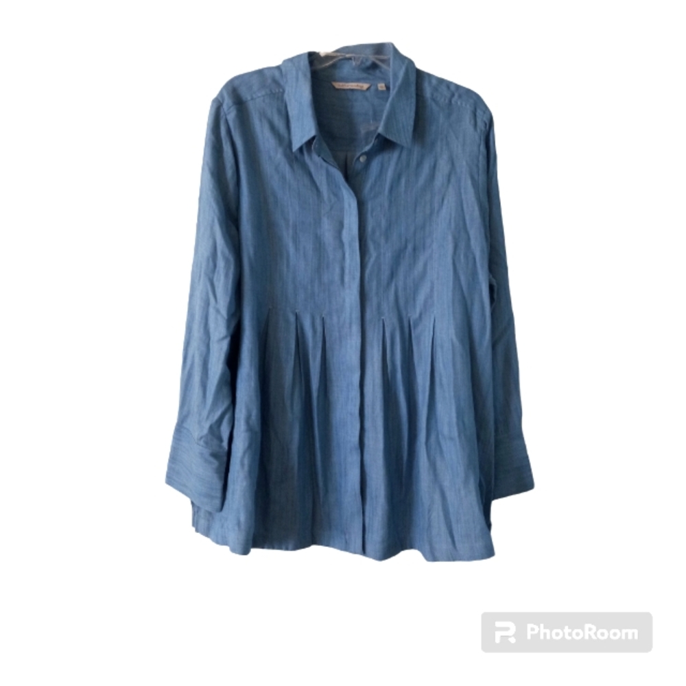 Soft Surroundings Light Blue Button-Down Pleated Shirt